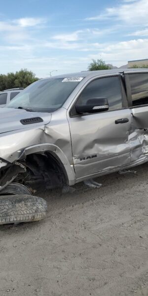 RAM 1500 SILVER - 1C6SRFFT7MN596923