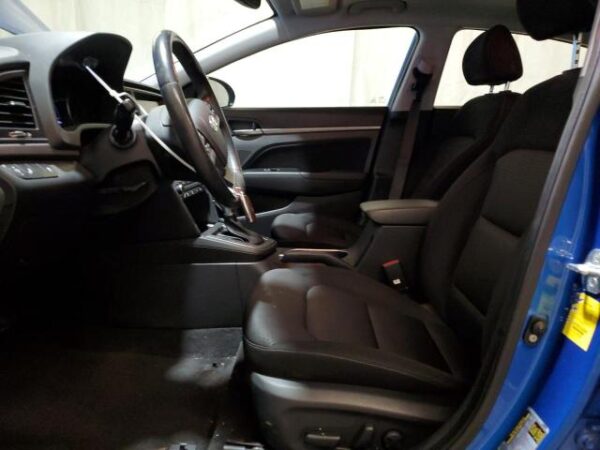 Hyundai Elantra 2017 - KMHD84LF9HU388508