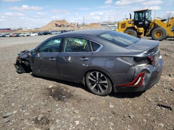 Nissan ALTIMA 2018 - 1N4AL3APXJC113825