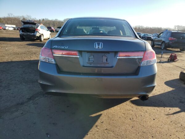 HONDA ACCORD GRAY - 1HGCP2F40BA100547