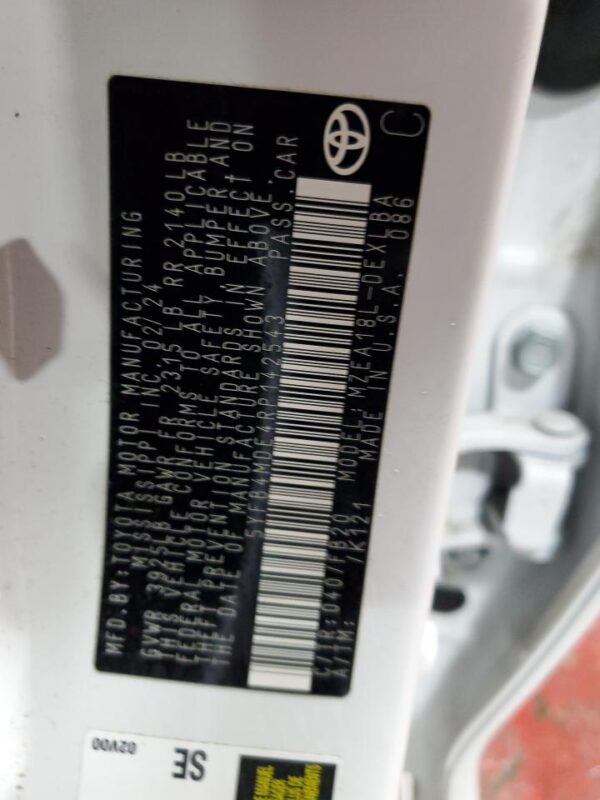 TOYOTA COROLLA WHITE - 5YFB4MDE4RP142543