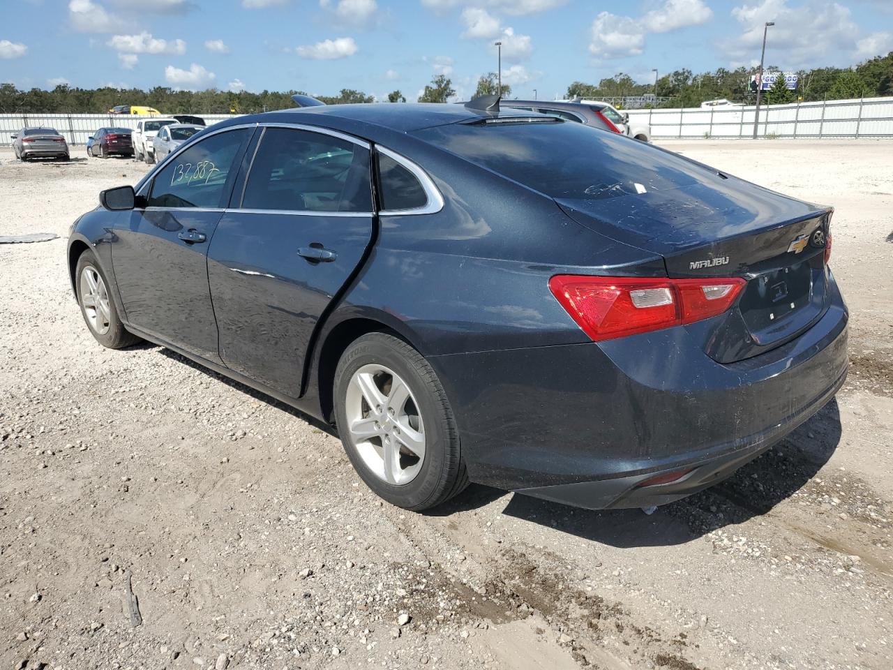 2020 Chevrolet Malibu - Image 2