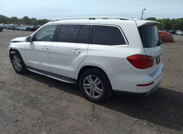 Mercedes-Benz GL 450 2013 White 4.6L — 4JGDF7CE1DA199491