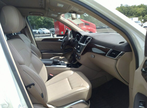 Mercedes-Benz GL 450 2013 White 4.6L — 4JGDF7CE1DA199491