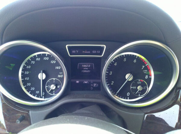 Mercedes-Benz GL 450 2013 White 4.6L — 4JGDF7CE1DA199491