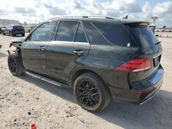 2016 Mercedes-Benz GLE350 4MATIC Black — 4JGDA5HB6GA768695