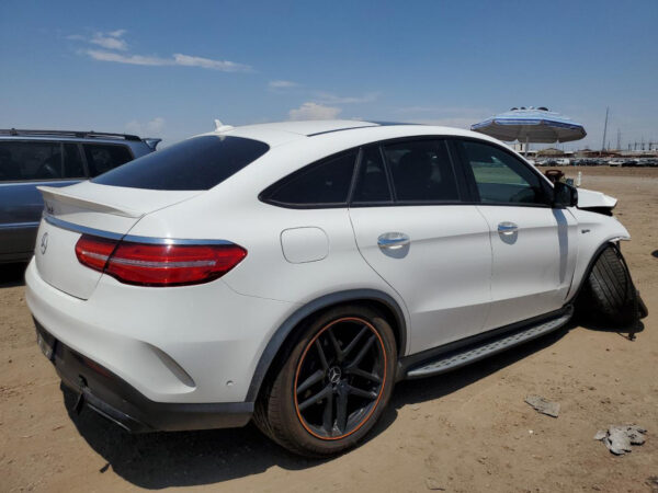 2017 Mercedes-Benz GLE400 White — 4JGDA5GBXJB015092