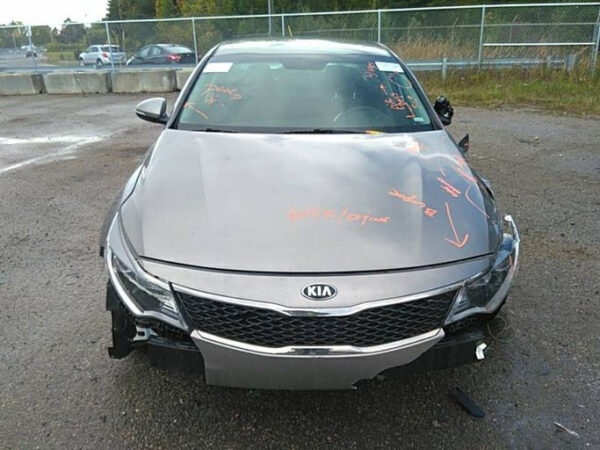 Kia Optima 2018 LX Gray 2.4L- 5XXGT4L32JG234997