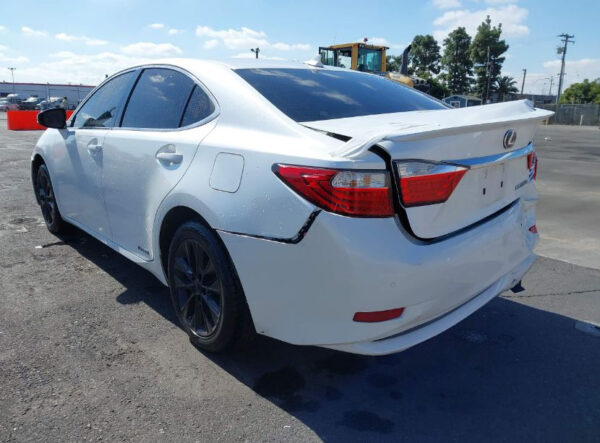 2014 LEXUS ES 300H — JTHBW1GG9E2072342