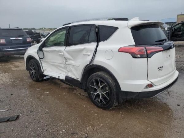 2018 Toyota RAV4 White - JTMDJREV30D239543
