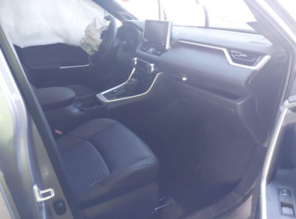 Toyota RAV4 Hybrid 2021 Silver 2.5L 4 — JTMEW3FV70D112534