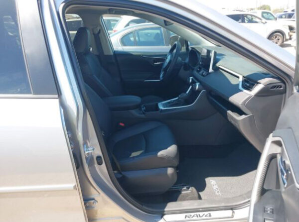 2024 Toyota Rav4 Hybrid Silver - JTMW43FV10D155782