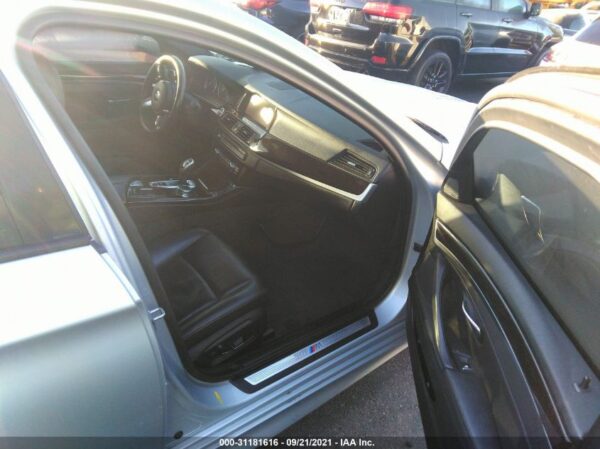 Bmw 535I Xdrive 2016 Silver 3.0L — WBA5B3C57GD549476