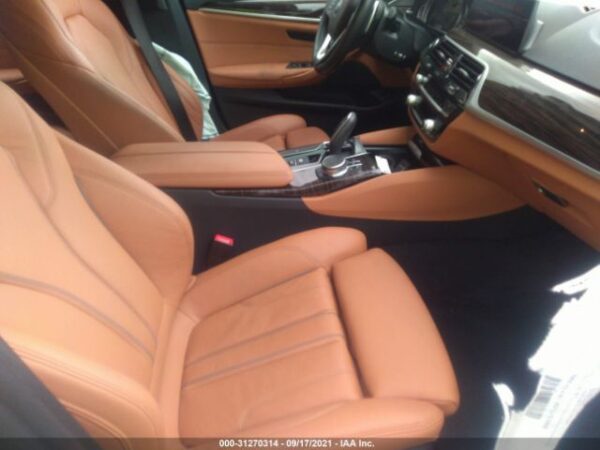 BMW 530I XDRIVE 2019 LIGHT BLUE — WBAJA7C58KWW50077