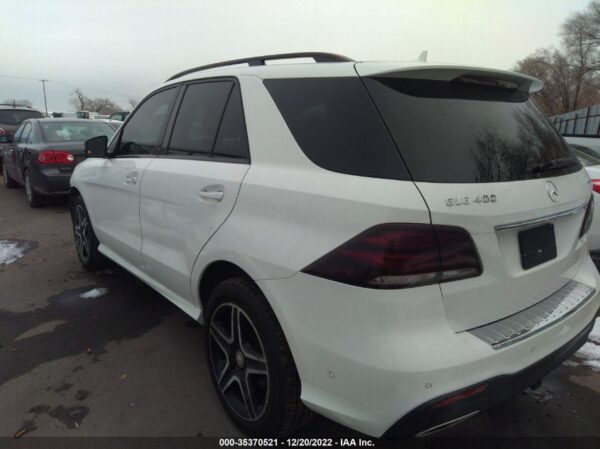 Mercedes-Benz GLE 350d 2016 White — WDC1660241A924290