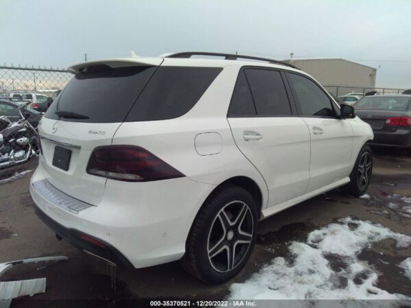 Mercedes-Benz GLE 350d 2016 White — WDC1660241A924290