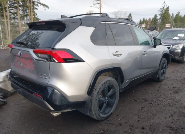 2020 Toyota RAV4 Silver - JTMZ43FV80D062996