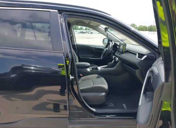 2021 Toyota RAV4 Black - JTDM63FV00D044626