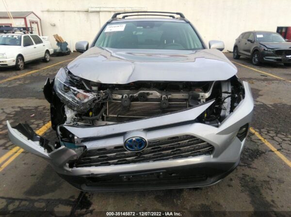 2020 Toyota RAV4 Silver - 2T3DWRFV5LW085327