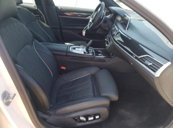 BMW 740I 2021 White — WBA7T2C05MCF87328