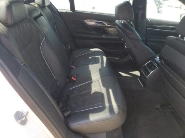 BMW 740I 2021 White — WBA7T2C05MCF87328