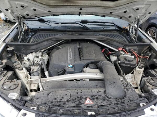 BMW X5 2014 xDrive 35i White 3.0L V6- 5UXKR0C54E0H16270